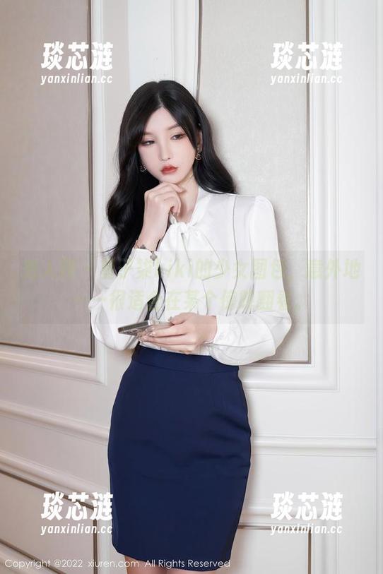 秀人网-星子柒kiki 秀人网 - 星子柒kiki的少女图包,意外地……很适合在某个傍晚翻看。