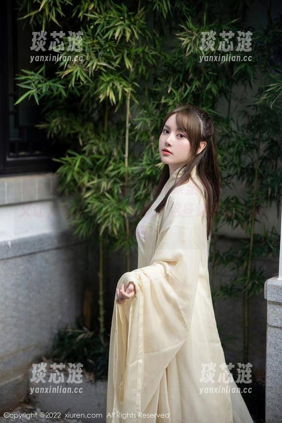 秀人网 - 姐姐系列，作品集里美昕Yumi又让人心痒痒了，分享下这些迷人的小细节吧。