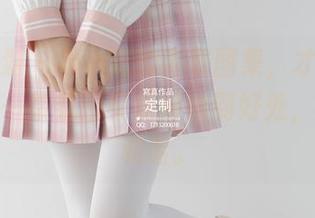 紧急企划 - 看小婕的内衣图集，才发现原图和每一缕氛围交织得恰到好处，意外的和谐。