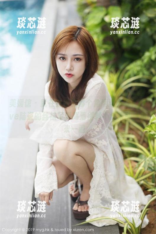 美媛馆 - 就在我研究哪个角度漂亮时，Love陆瓷的丝袜写真高清得转不过来头，再来一遍。