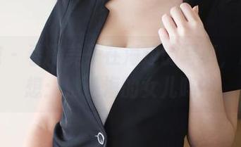 美媛馆 - 看糯美子在海边的写真，心里在想：她是海的女儿吗？