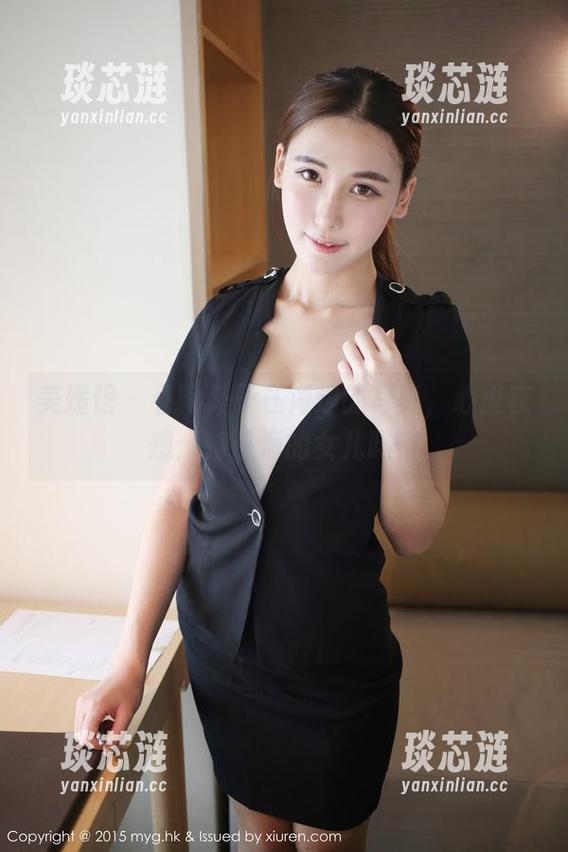 美媛馆 - 看糯美子在海边的写真，心里在想：她是海的女儿吗？