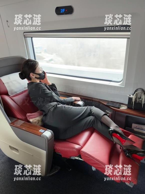 脸红Dearie 微密圈 - 下载这份透明之美,脸红Dearie又一次抓住了那什么…啊,工艺!