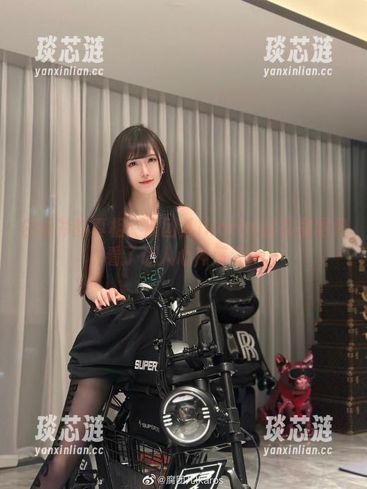 白衬衫的真相：腐团儿Ikaros的私房图包看了让人心神荡漾！