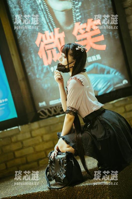白裙里的落落Raku，图集分享：这种美我怎么买？