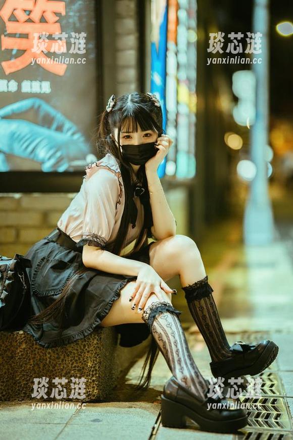 落落Raku 残念?不是!是落落Raku的御姐图包,快来一睹为快吧!