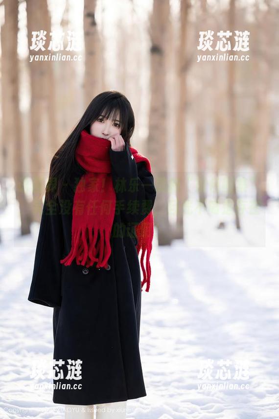 语画界 - 独家！林乐一最新“粉色图集”，完全没有任何手续费，目光不离是存在的证明！