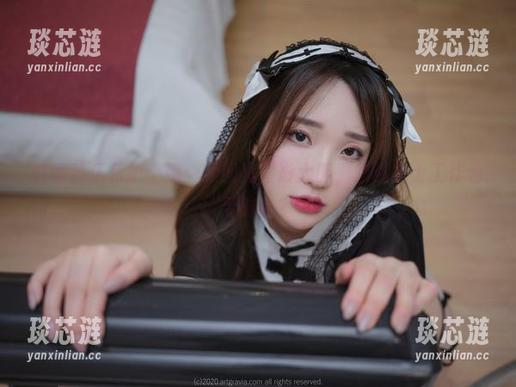韩国孙乐乐护士照：原图里背影大胆，难道护士工作也要时尚？