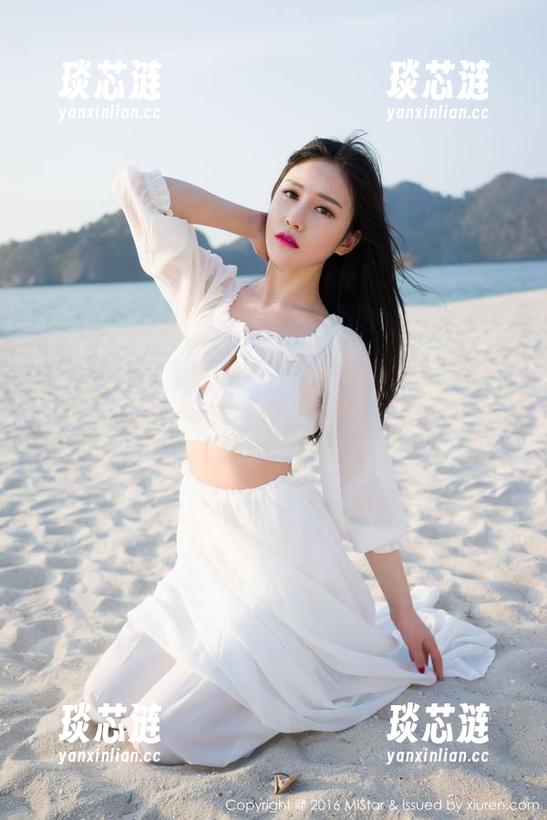 魅妍社 - 当FoxYini孟狐狸穿上职业装：是工作还是秀场？